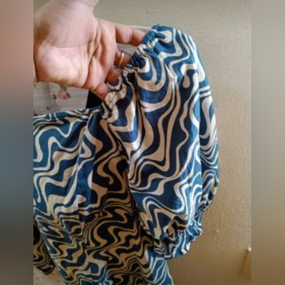 AVA & VIV 4X blue/white print crop blouse - Picture 5 of 10